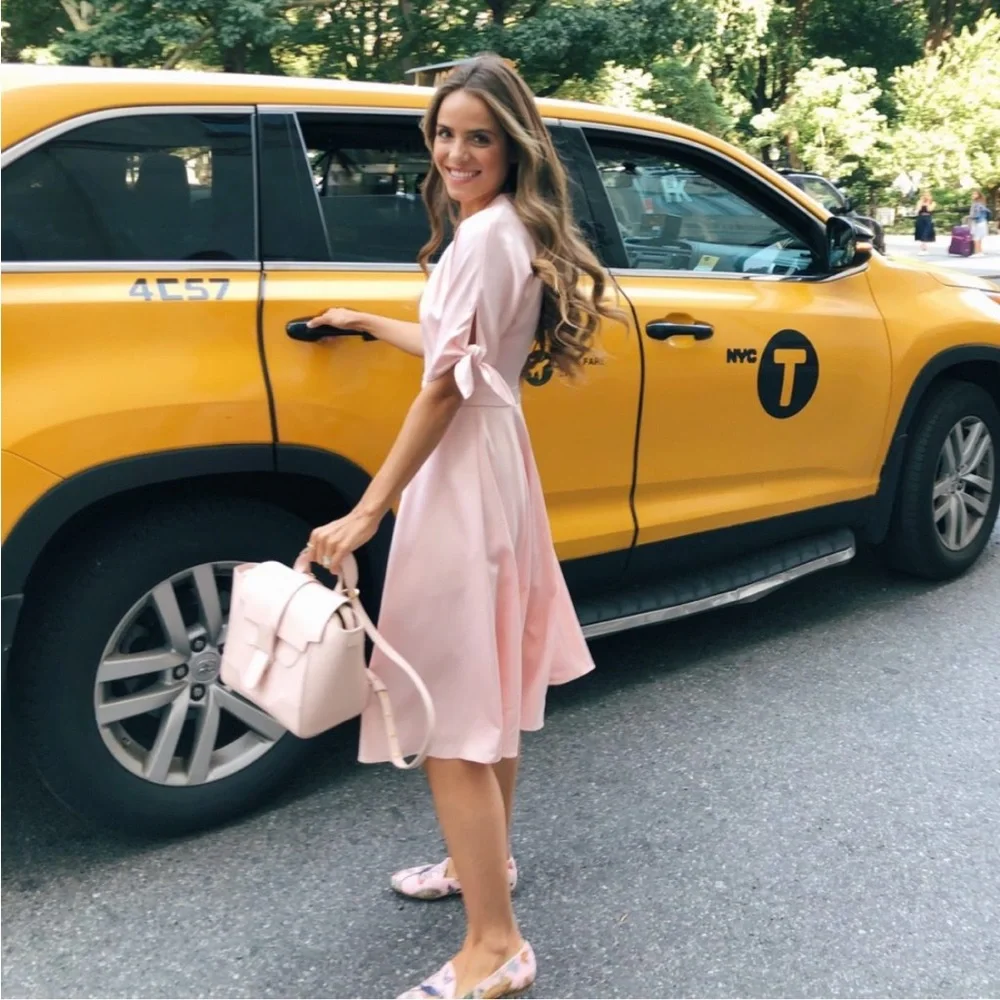 NWT Gal Meets Glam Debbie Buttery Satin $168 Dress - Picture 13 of 15